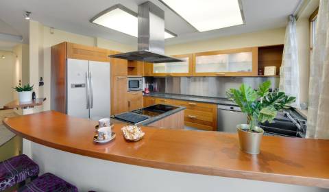 4-Zimmer-Wohnung, Havlíčkova, zu vermieten, Bratislava - Staré Mesto,
