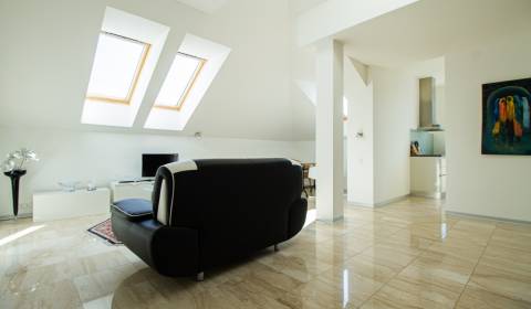 4-Zimmer-Wohnung, Hlboká, zu vermieten, Bratislava - Staré Mesto, Slow