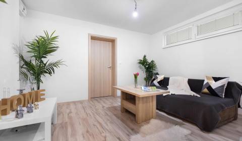 2-Zimmer-Wohnung, Janklova, zu verkaufen, Bratislava - Petržalka, Slow