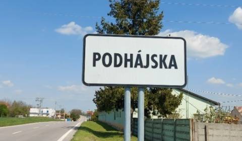 Pozemok v Podhájskej na predaj