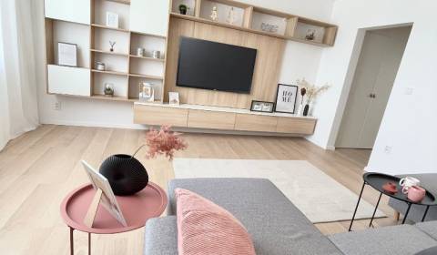 3-Zimmer-Wohnung, Jána Stanislava, zu verkaufen, Bratislava - Karlova