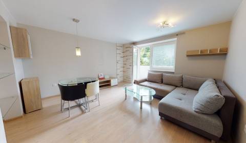 3-Zimmer-Wohnung, Zlatovská, zu verkaufen, Trenčín, Slowakei