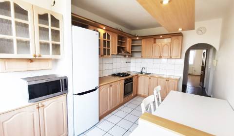3-Zimmer-Wohnung, Holíčska, zu vermieten, Bratislava - Petržalka, Slow