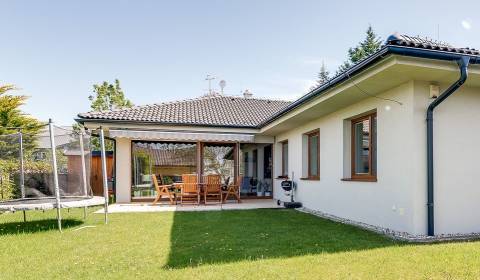 Mieten Einfamilienhaus, Einfamilienhaus, Sekýľska, Bratislava - Záhors