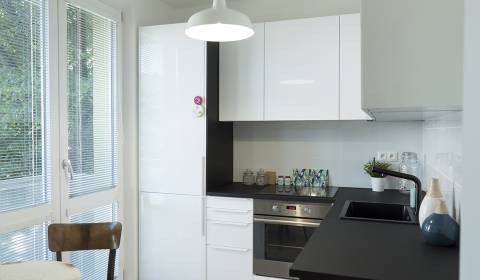 2-Zimmer-Wohnung, Americká, zu verkaufen, Bratislava - Nové Mesto, Slo