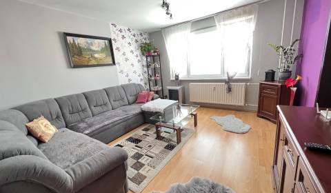 3-Zimmer-Wohnung, Lidické nám., zu verkaufen, Košice - Dargovských hrd