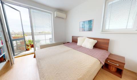 2-Zimmer-Wohnung, Mesačná, zu verkaufen, Dunajská Streda, Slowakei