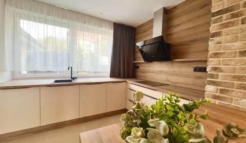 Kaufen Einfamilienhaus, Einfamilienhaus, Bratislava - Karlova Ves, Slo