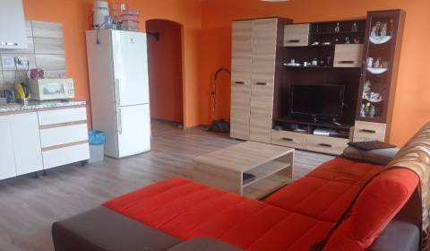 Kaufen 3-Zimmer-Wohnung, 3-Zimmer-Wohnung, Buzulucká, Košice - Dargovs