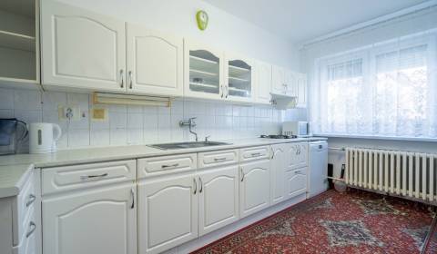 Einfamilienhaus, Fialková, zu verkaufen, Topoľčany, Slowakei