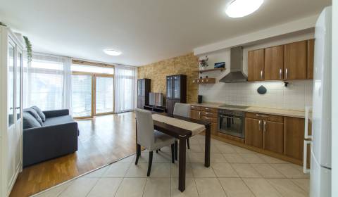 Mieten 2-Zimmer-Wohnung, 2-Zimmer-Wohnung, Ružová dolina, Bratislava -