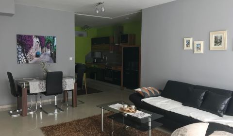 Mieten 2-Zimmer-Wohnung, 2-Zimmer-Wohnung, centrum, Nové Zámky, Slowak