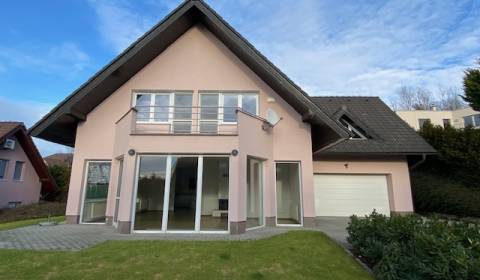 Mieten Einfamilienhaus, Einfamilienhaus, Strmé Vŕšky, Bratislava - Záh