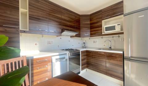 3-Zimmer-Wohnung, Hroncova, zu vermieten, Košice - Sever, Slowakei