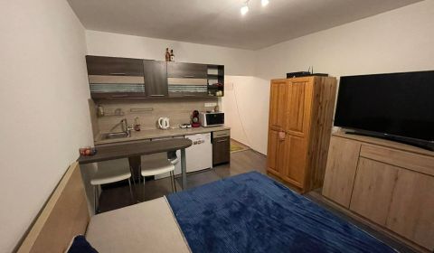 Kaufen Garconniere, Garconniere, Komárno, Slowakei