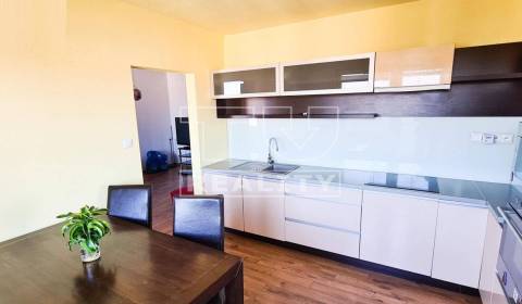 Kaufen 4-Zimmer-Wohnung, Nitra, Slowakei