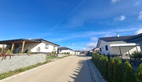 Kaufen Einfamilienhaus, Einfamilienhaus, Mirkovce, Košice-okolie, Slow