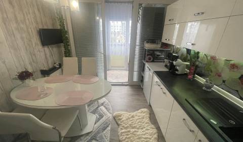 3-Zimmer-Wohnung, Juh, zu verkaufen, Nové Zámky, Slowakei