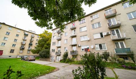 Mieten 2-Zimmer-Wohnung, 2-Zimmer-Wohnung, Krajinská, Piešťany, Slowak