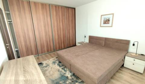Mieten 1-Zimmer-Wohnung, 1-Zimmer-Wohnung, Nové Zámky, Slowakei