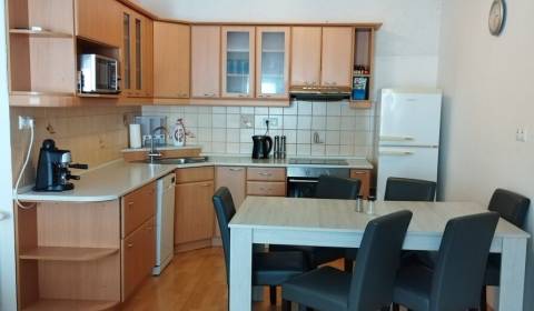 Kaufen 3-Zimmer-Wohnung, 3-Zimmer-Wohnung, Hlavná, Galanta, Slowakei