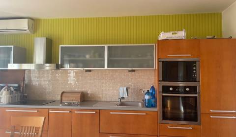 Mieten 3-Zimmer-Wohnung, 3-Zimmer-Wohnung, Nové Zámky, Slowakei