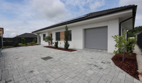 Kaufen Einfamilienhaus, Einfamilienhaus, Modrovka, Nové Mesto nad Váho