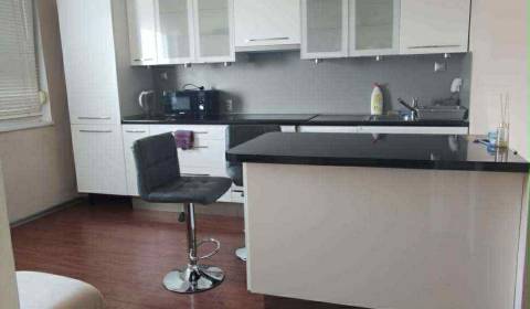 Mieten 1-Zimmer-Wohnung, 1-Zimmer-Wohnung, Nové Zámky, Nové Zámky, Slo