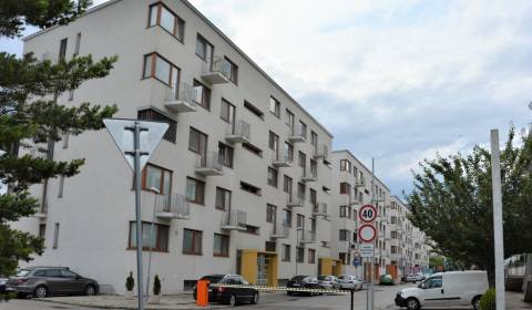 3 Zimmer Wohnung zur Miete, Botanicka Straße, Nitra, Slowakei