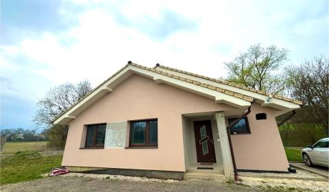 Kaufen Einfamilienhaus, Einfamilienhaus, Malé Stankovce, Trenčín, Slow