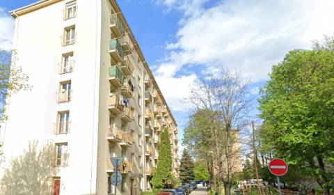 Kaufen 4-Zimmer-Wohnung, 4-Zimmer-Wohnung, Rastislavova, Košice - Juh,