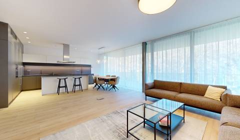 Mieten 4-Zimmer-Wohnung, 4-Zimmer-Wohnung, Bratislava - Staré Mesto, S