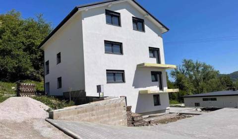Kaufen 4-Zimmer-Wohnung, 4-Zimmer-Wohnung, Žilina, Slowakei