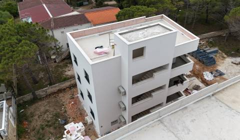 VIR-Verkauf einer neuen 3-Zimmer-Wohnung im 2. Stock mit Panoramaterra