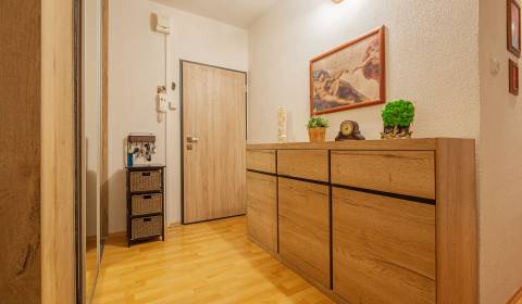 Kaufen 3-Zimmer-Wohnung, 3-Zimmer-Wohnung, Nábrežie mládeže, Nitra, Sl