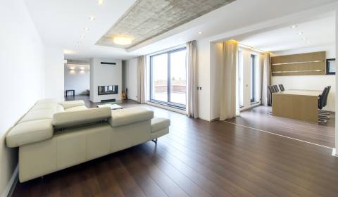 Mieten 4-Zimmer-Wohnung, 4-Zimmer-Wohnung, Bárdošova, Bratislava - Nov