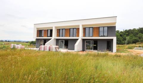 Kaufen Einfamilienhaus, Einfamilienhaus, Modrovka, Nové Mesto nad Váho