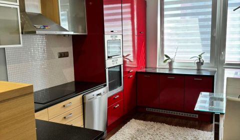Mieten 3-Zimmer-Wohnung, 3-Zimmer-Wohnung, Meštianska, Komárno, Slowak
