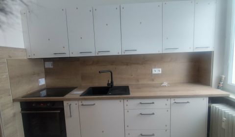 Mieten 3-Zimmer-Wohnung, 3-Zimmer-Wohnung, Čadca, Slowakei