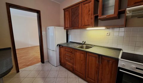 Kaufen 3-Zimmer-Wohnung, 3-Zimmer-Wohnung, Štefana Moyzesa, Ružomberok