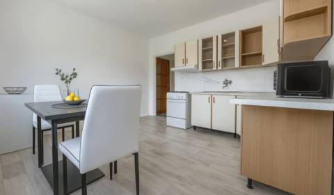 Mieten 1-Zimmer-Wohnung, 1-Zimmer-Wohnung, Nové Zámky, Slowakei