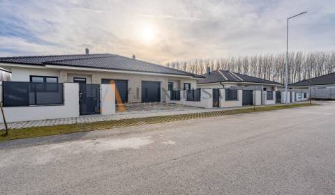 Kaufen Einfamilienhaus, Einfamilienhaus, Florida Villa Park, Dunajská