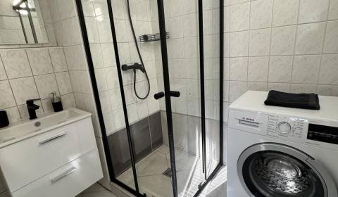 Mieten 2-Zimmer-Wohnung, 2-Zimmer-Wohnung, Budovateľská, Komárno, Slow