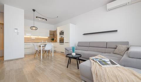 Kaufen 2-Zimmer-Wohnung, 2-Zimmer-Wohnung, Na križovatkách, Bratislava