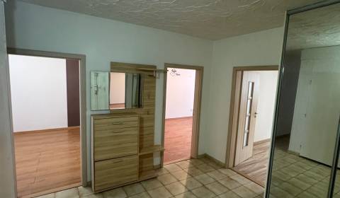 Kaufen 3-Zimmer-Wohnung, 3-Zimmer-Wohnung, Janka Kráľa, Levice, Slowak