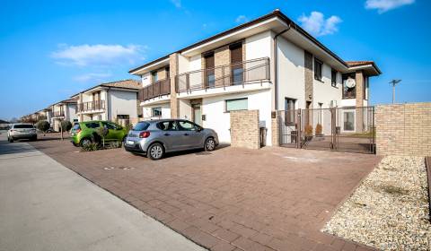 Kaufen 3-Zimmer-Wohnung, 3-Zimmer-Wohnung, Mládežnícka štrvrť, Galanta