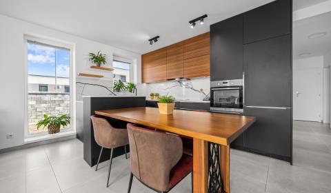 Kaufen 4-Zimmer-Wohnung, 4-Zimmer-Wohnung, Žitná, Senec, Slowakei