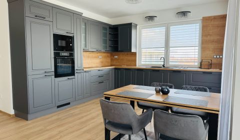 Mieten 2-Zimmer-Wohnung, 2-Zimmer-Wohnung, Andovská, Nové Zámky, Slowa