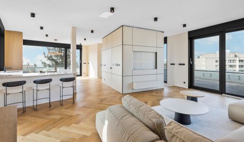Mieten 5+ Zimmer-Wohnung, 5+ Zimmer-Wohnung, Ľubinská, Bratislava - St