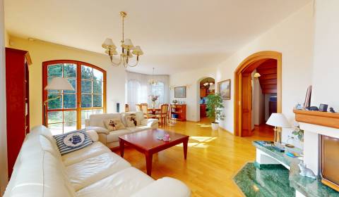 Kaufen Einfamilienhaus, Einfamilienhaus, Šuty, Bratislava - Vajnory, S